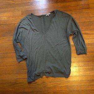 3/4 sleeve shirt